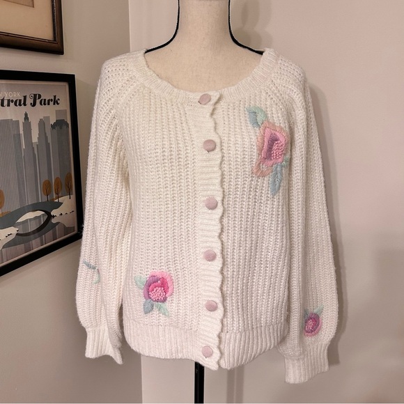 Sweaters - LoveShackFancy Embroidered Floral Button-Front Cardigan – Ivory, Size L